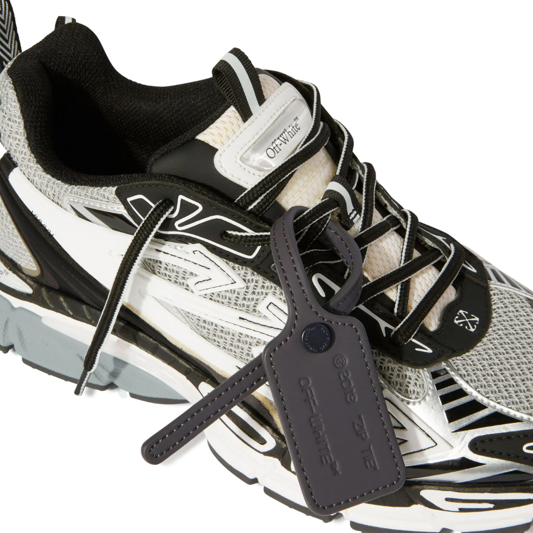 Off "Be Right Back" Black White