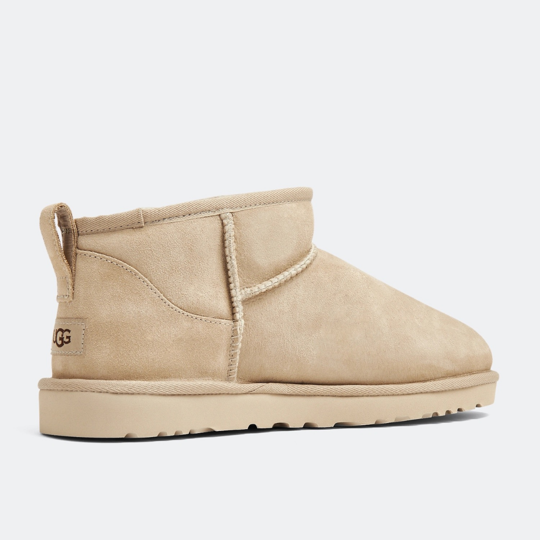 WMNS Classic Ultra Mini boots