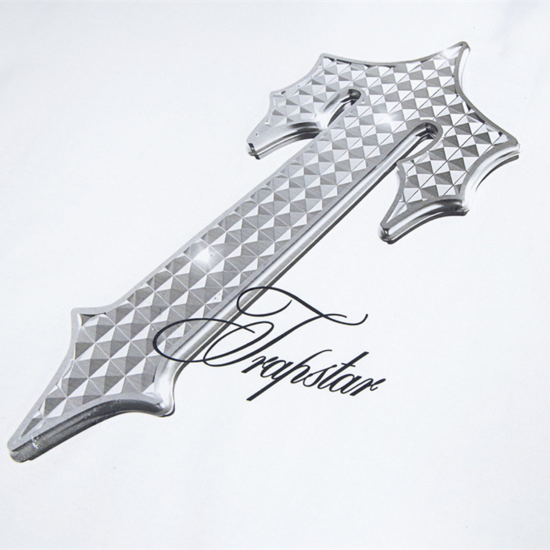 Camiseta con el logotipo T