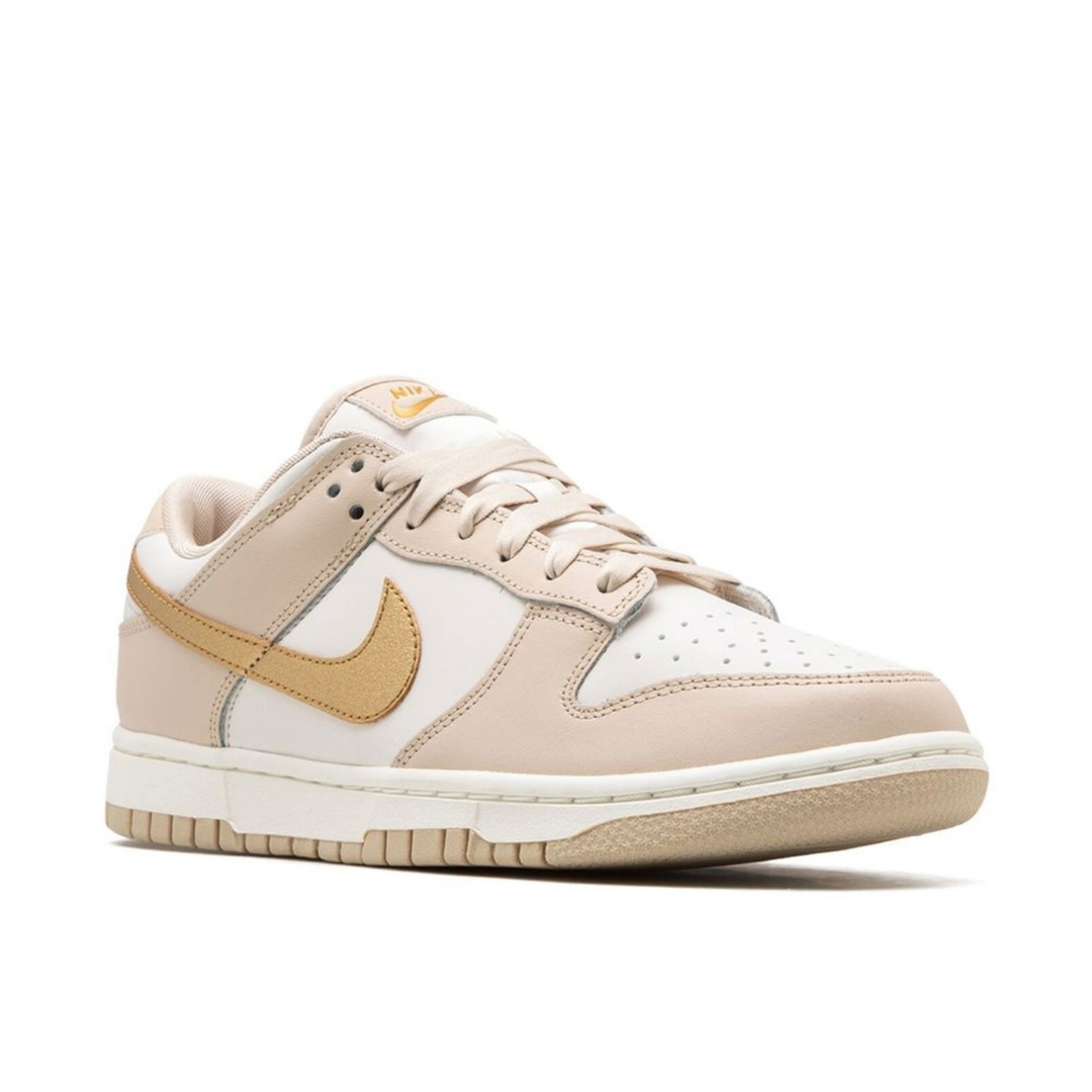 Dunk Low « Phantom Metallic Gold »