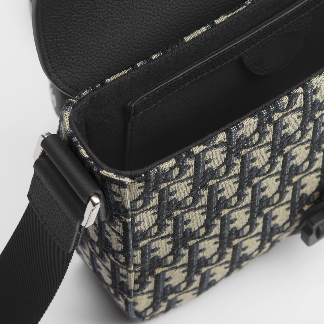 Saddle Messenger Bag