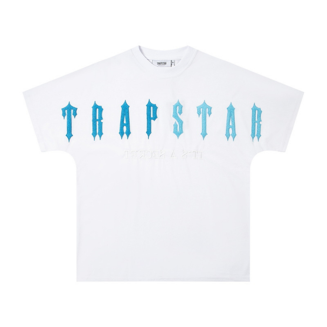 Ensemble court Decoded Arch