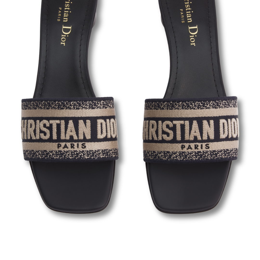 Dway Heeled Slides