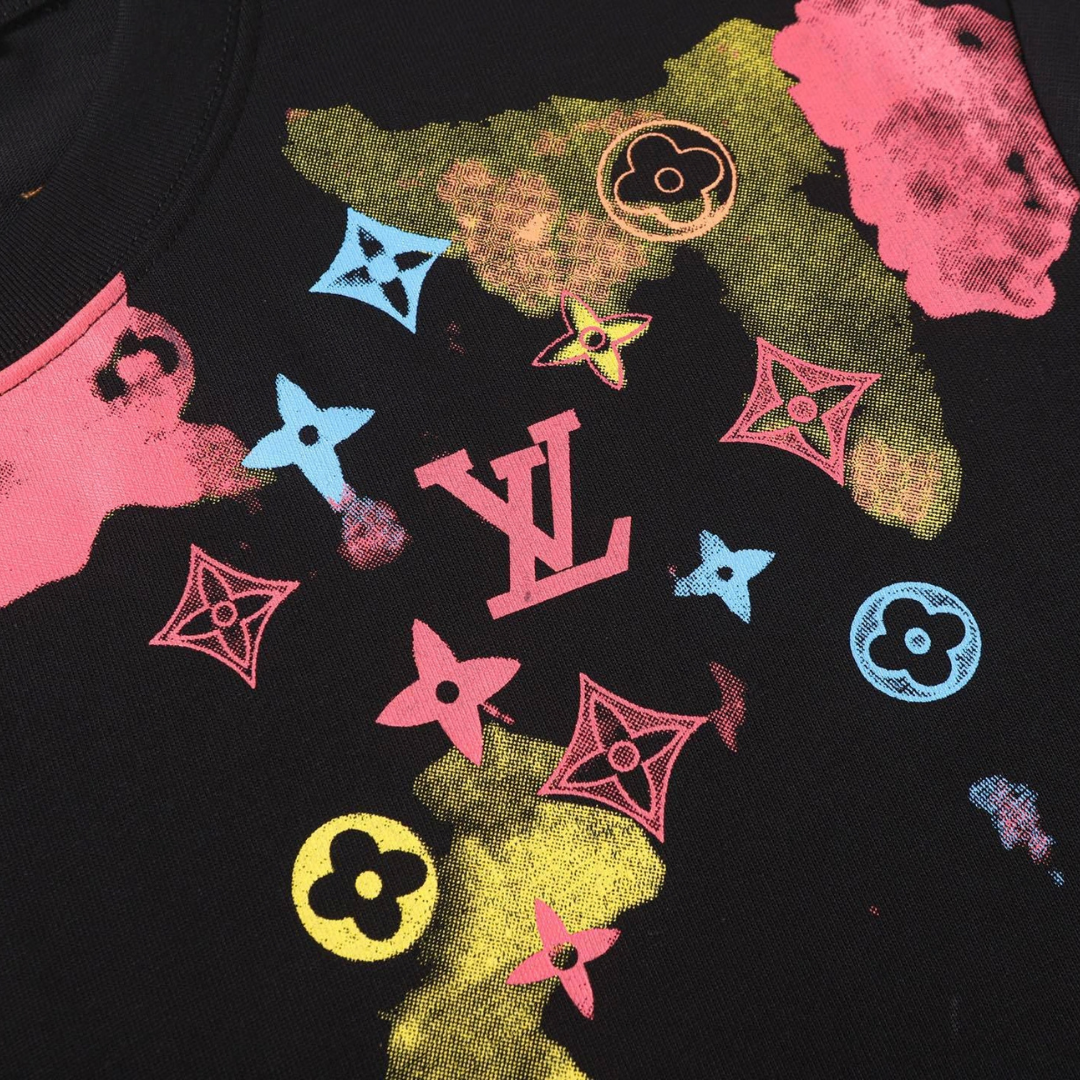 Lv Monogram Spray T-shirt