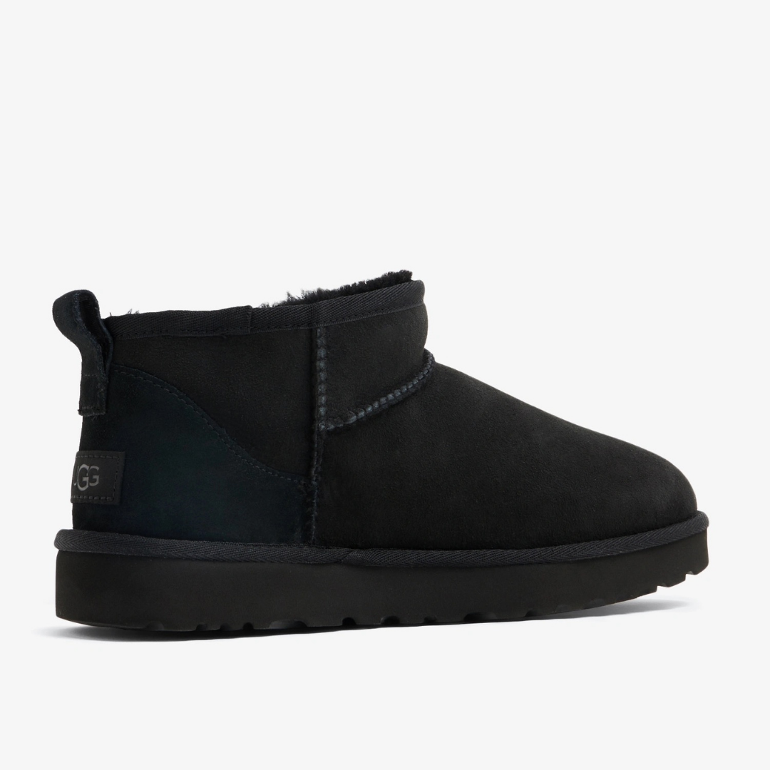 WMNS Classic Ultra Mini boots