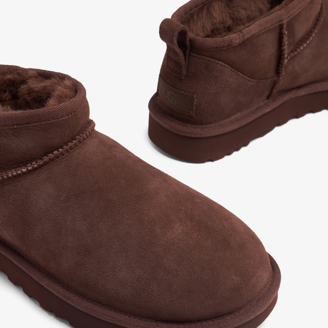 WMNS Classic Ultra Mini boots