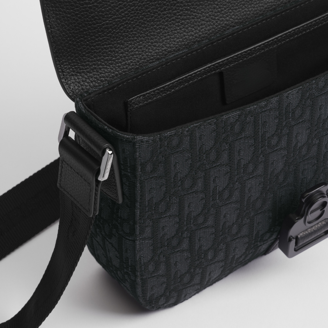 Saddle Messenger Bag