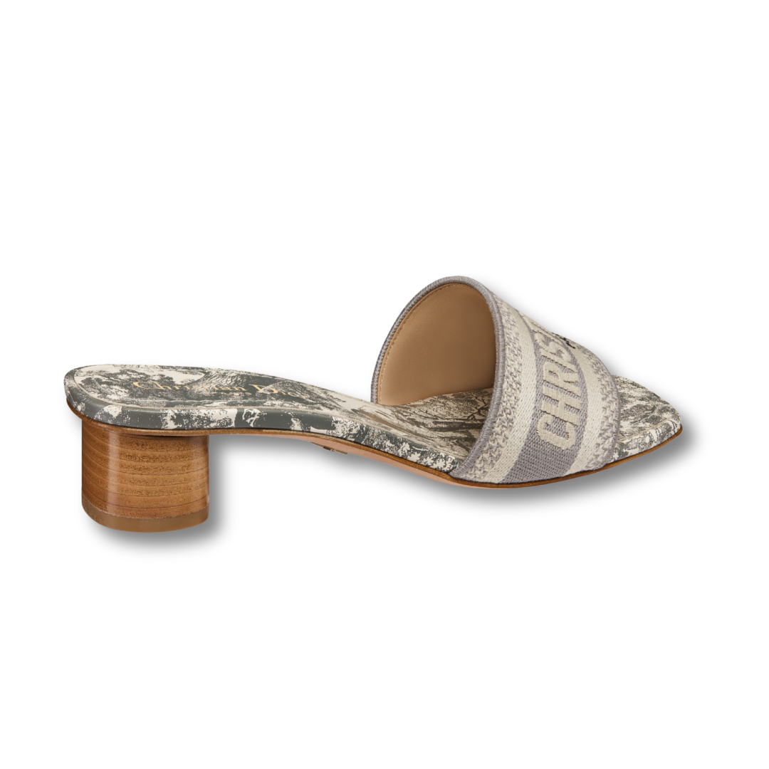 Dway Heeled Slides